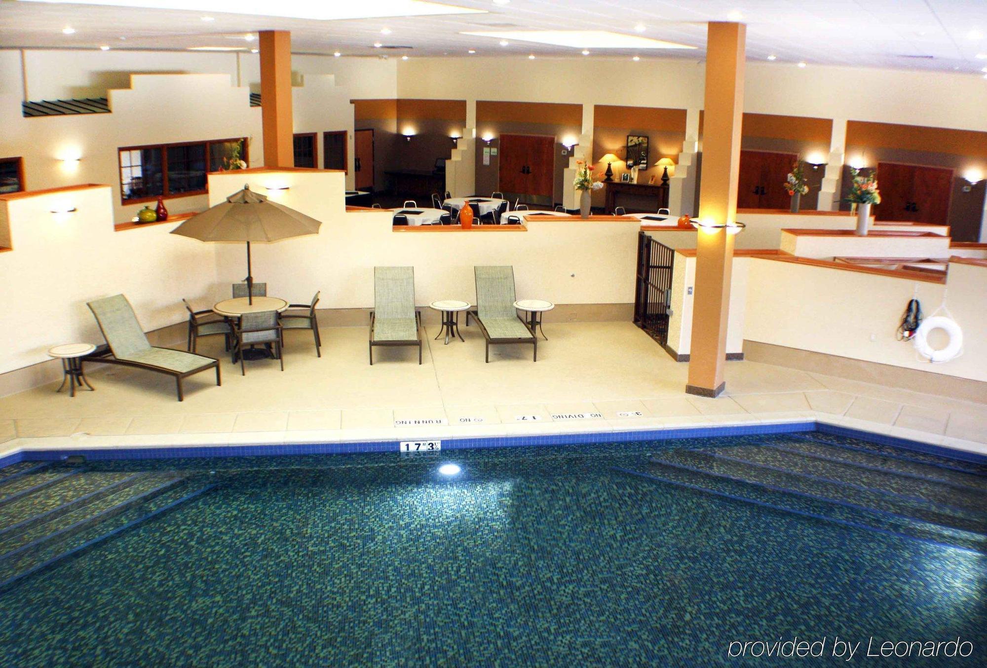 ฮอลิเดย์ อินน์ ริเวอร์ตัน-คอนเวนชัน เซ็นเตอร์ Hotel ภายนอก รูปภาพ