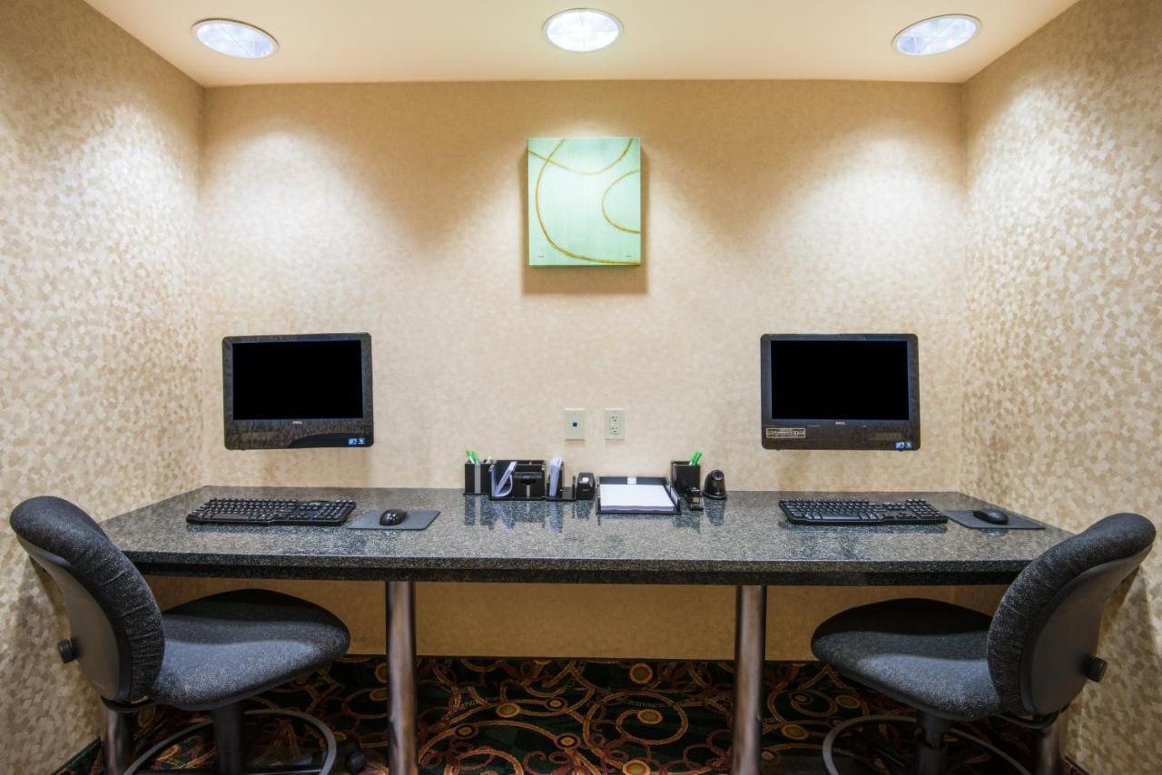 ฮอลิเดย์ อินน์ ริเวอร์ตัน-คอนเวนชัน เซ็นเตอร์ Hotel ภายนอก รูปภาพ