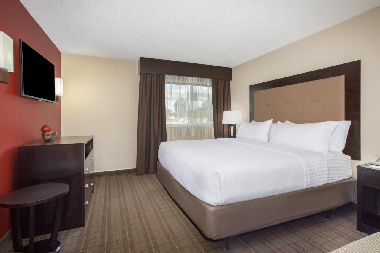 ฮอลิเดย์ อินน์ ริเวอร์ตัน-คอนเวนชัน เซ็นเตอร์ Hotel ห้อง รูปภาพ